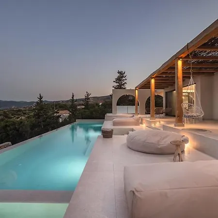 Uno In * Zakynthos